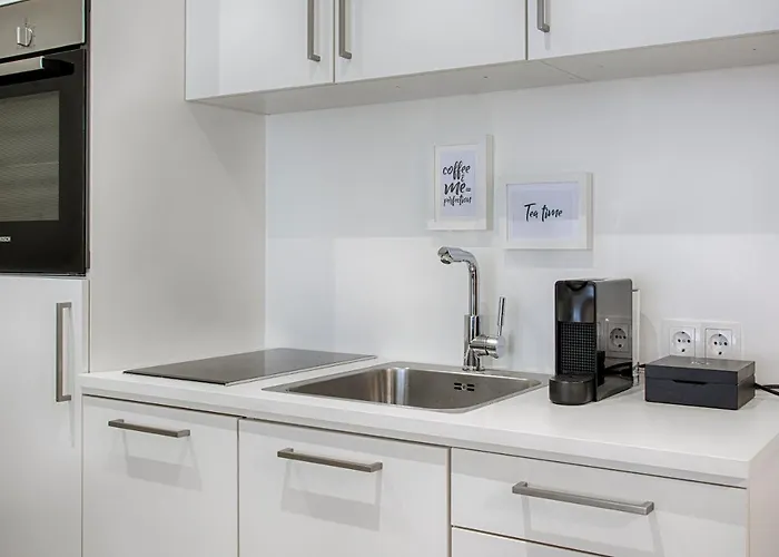 Отель Business Maier